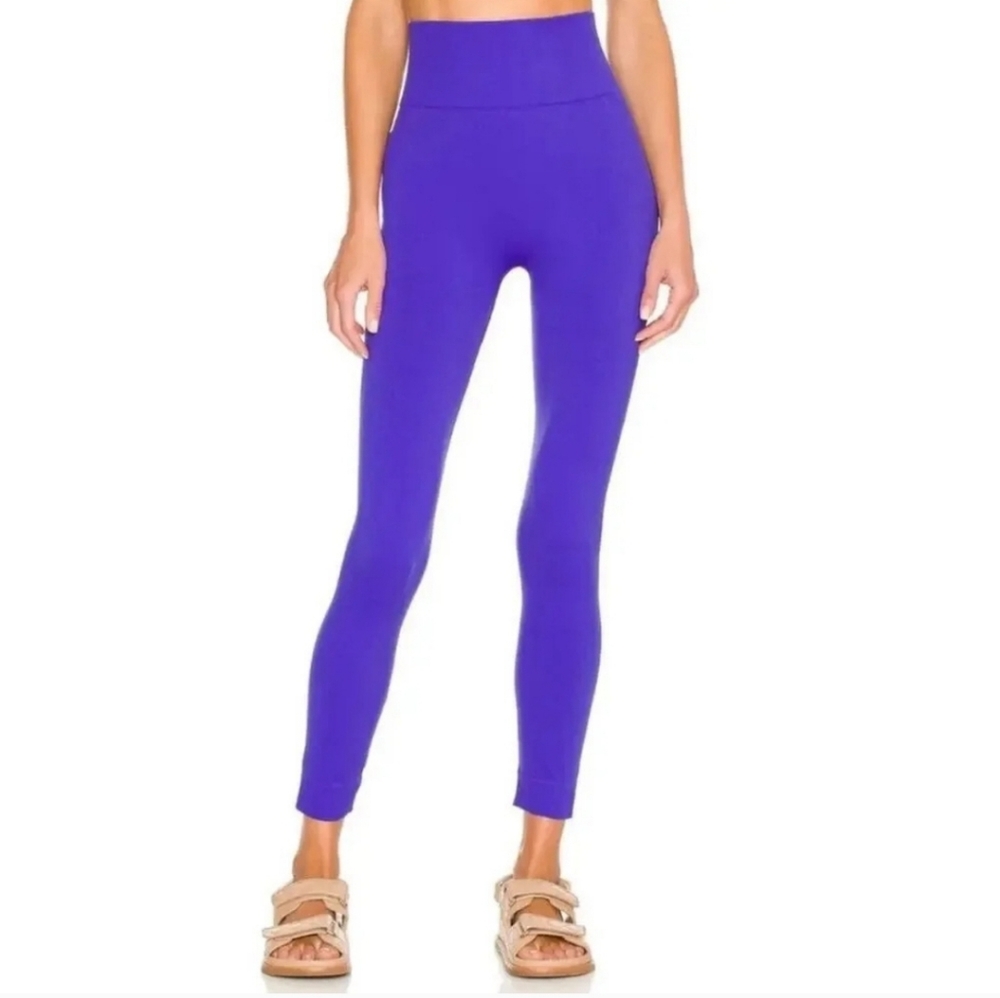 WeWoreWhat Seamless Leggings in Vibrant Purple